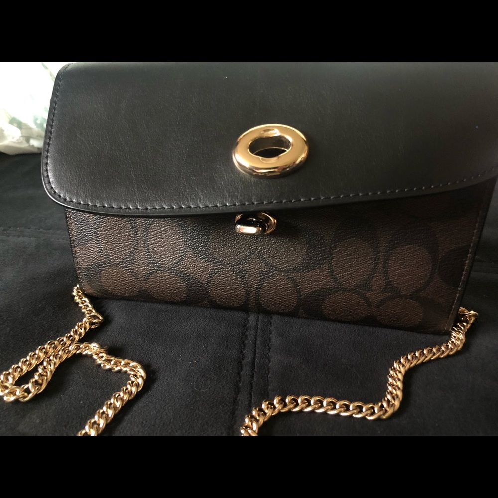 Authentic Small Convertible Coach Clutch/Purse - image 2